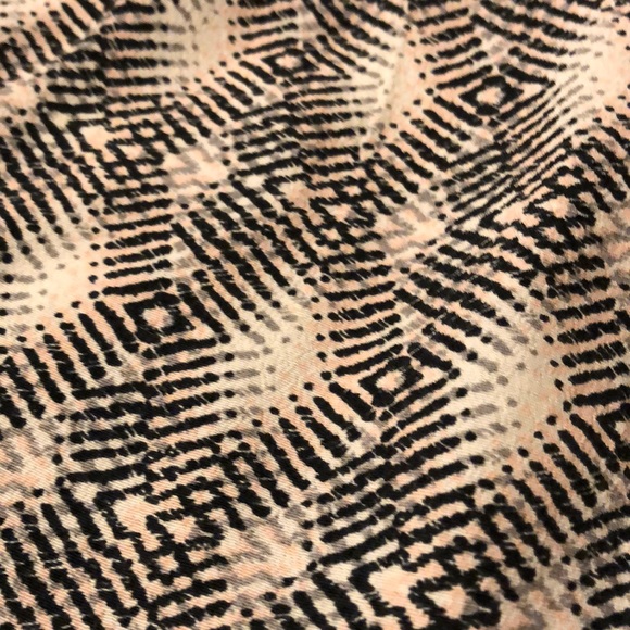 Flowy patterned drawstring shorts - Picture 6 of 6